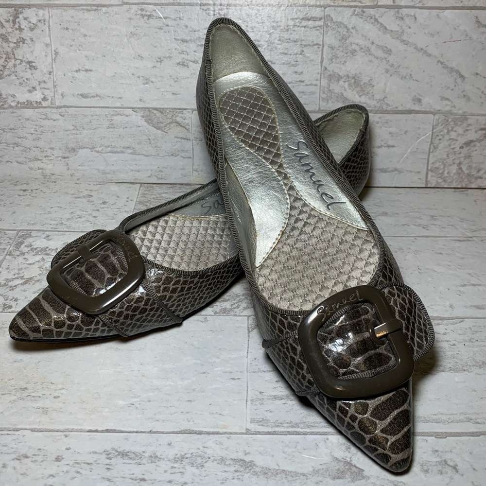Samuel B. ~ Womans 6 ~ Croc Embossed ~ Pointed Toe ~ Flats ~ Gray ~ Buckle ~ EC!